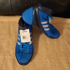 Adidas Response 3.1 Wrestling Shoes Size 9dus,Size 9uk, Size 43 1/3fan,Size 91/2us,Size 275 Jap,Size 265 Chn Adidas Basketball Shoes For Training, Marvel Shoes, Adidas Barricade, Adidas Response, Weight Lifting Shoes, Baseball Shoes, Adidas Crazy, Wrestling Shoes, White Running Shoes