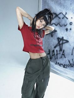 Acubi Outfit, 2000s Japanese Fashion, Grunge Tee, Y2k Crop Top, Estilo Punk, Mode Inspo, Japanese Fashion, Grunge Outfits, Star Print