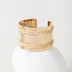 manchette or broderie camille enrico raphia Elegant Handwoven Natural Jewelry, Elegant Handwoven Jewelry, Artisan Woven Gold Jewelry, Artisan Gold Woven Jewelry, Moroccan Basket, Basket Weaver, Brass Cuff, Made In, Natural Materials