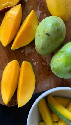 the mangoes are cut up and ready to be eaten