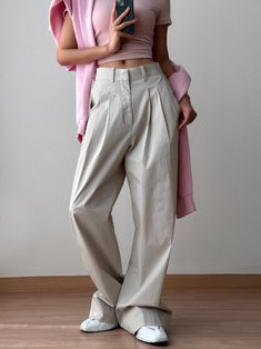 Chic, classic trendy cotton trousers with two pin tucks. Extra wide leg creates a chic silhouette and comfortable fit. Model is in MINUSEY S. ✔️ Free worldwide express shipping over $100✔️ Loved by 6,500+ customers✔️ Limited edition collections, maximum styleStay ahead of the trend with can’t-find-anywhere-else staples. Your closet will thank you 💕 * MINUSEY S = EU 34, US 2* MINUSEY M = EU 36, US 4* 97% Cotton / 3% PU Leather* Dry clean* Made in Korea - Model Height: 172cm/5'7" (US2, EU34) Classic Baggy Wide Leg Pants, Chic Cotton Wide Leg Pants For Business Casual, Chic Relaxed Fit Wide-leg Chinos, Chic Cotton Ankle-length Chinos, Classic Cotton Wide Leg Pants, Baggy Classic Wide Leg Workwear Pants, Cotton Wide-leg Pants For Business Casual, Classic Baggy Wide Leg Work Pants, Classic Baggy Wide Leg Pants For Work