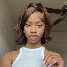 Short Brown Wigs For Black Women, Short Straight Hair Inspiration, Short Black Wigs For Black Women, Simple Wigs For Black Women, Natural Black Hairstyles Straight, Short Straight Wig Hairstyles, Styles To Do With Short Hair, Wig Short Hairstyles, Hairstyles On Short Hair Black Women