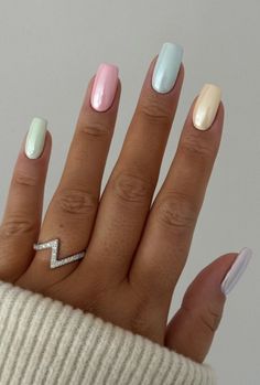 Mint Green Nails, Bright Nail Designs, Nails Pastel, Lit Af, Spring Acrylic Nails, Spring Colours, Gel Nail Art Designs, Cute Spring Nails, Spring Nail Art