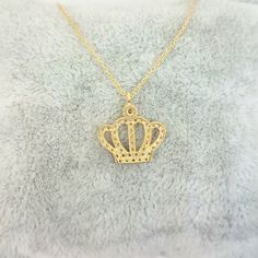 - Queen Crown Princess women jewelry necklace is made with high quality 14K real solid gold and as decorated with white zirconia stones - This charm, dainty, delicate and trendy the women jewelry pendant necklace has been artfully designed for timeless yet modern millennial fashion. - You receive the necklace in a beautiful and free gift box. - Free shipping (Arrive within 4 business days to USA and Canada ( 1 day for production+3 days for shipment)) - This necklace is a perfect and special gift Gold Queen Crown, Millennial Fashion, Queen Necklace, Snowflake Bracelet, Queen Jewelry, Crown Necklace, Artfully Designed, Queen Crown, Dainty Pendant