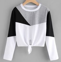 Sweatshirt Outfit, Crop Top Outfits, Cute Comfy Outfits, Fashion Attire, Cropped Sweatshirt, Girls Fashion Clothes, Teenage Fashion Outfits, Teen Fashion Outfits, Cute Casual Outfits