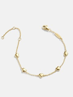 Upgrade your go-to chain style — featuring the sentimental motif of your choice. Elegantly designed on a gold chain this bracelet elevates any look. Perfect for your everyday jewelry rotation and special occasions alike, you won't ever want to take this bracelet off. Dainty Gold Jewelry Bracelets, Evry Jewels Bracelet, Gold Bracelet Aesthetic, Cute Jewelry Bracelets, Evry Jewels, Girly Bracelets, Clay Bead Bracelets, Gold Heart Bracelet, Bauble Bar