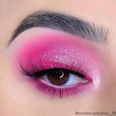 Bright Pink Eyeshadow, Shimmering Eyeshadow, Pink Glitter Makeup, Pink Eye Makeup Looks, Gore Makeup, Neon Eyeshadow, Pink Eyeshadow Look, 80s Makeup, Pink Eye Makeup