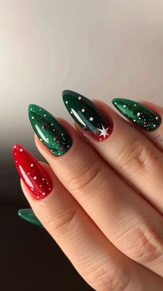 Christmas Nails Cute Styles That Will Melt Your Heart! 🎁 Get ready to fall in love with these Christmas Nails Cute styles that are perfect for the season! From Christmas Gel Nails to Christmas Nails Acrylic, these designs will have Her Nails looking festive and fun. 🎅✨ Looking for Cute Christmas Nails that are easy to do? We’ve got you covered with Christmas Nails Easy ideas that bring holiday cheer to your fingertips. Try classic Xmas Nails or add a sweet twist with Candy Cane Nails for that... Christmas Nails Cute, Christmas Nails Trendy, Rose Gold Nails Design, Cheetah Nail Designs, Christmas Nail Art Easy, Christmas Gel, December Nails, Holiday Inspo