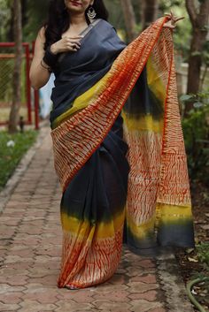 Tie Dye Crafts, Elegant Blouse Designs, Wedding Saree Indian, Silk Saree Blouse, Indian Bridal Outfits, Tie Dye Cotton