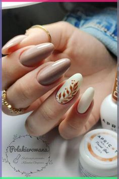 Get inspired with these trendy and vibrant summer nail designs! Discover step-by-step tutorials and tips for a perfect summer manicure. #SummerNailDesigns #SummerNails #SummerNailArt #SummerVibesNails Fall Themed Nails Almond, Trendy Nails For Fall, Maternity Nail Ideas, Fall Nails Simple Almond, Fall Engagement Nails, Nails Types, Cc Nails, Teal Nails, Simple Fall Nails