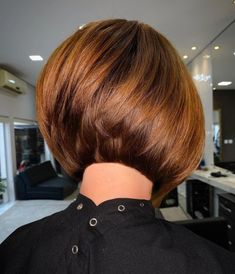 Accurate Concave Bob with Stacked Layers Medium Stacked Haircuts, Bob Haircut Back View, Short Layered Bob Haircuts, Stacked Haircuts, Short Silver Hair, Layered Bob Haircuts, Stacked Bob Haircut, Glamorous Hair, Bob Hairstyles For Fine Hair