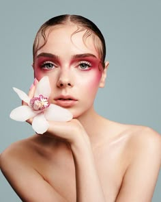 Flowers Photoshoot, Monochromatic Makeup, Makeup Portfolio, Flower Makeup, Beauty Flowers