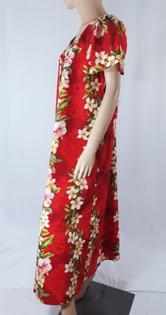 "80's Women's Caftan Red Yellow White Floral Tropical Hawaiian Print Mui Mui Gown Like New Condition Vintage by TY made in HAWAII Size L Stunning design! Beautiful red yellow green and white Hawaiian floral print. Flowy long gown, gathered bell sleeve, pleated across bust line, full length, pockets, Hawaiian design mui mui. 100% Cotton. Like new condition! Never worn...crisp. Super high quality. Excellent condition. Made in HAWAII. Easy to wear casual chic vintage for the disco sporting life. ME Red Hawaiian Floral Print Dress, Red Hawaiian Dress With Floral Print, Hawaiian Style Red Floral Print Dress, Red Hawaiian Beach Dress, Red Tropical Short Sleeve Dress, Mui Mui, Ladies Caftan, Hawaiian Design, Hawaiian Floral Print