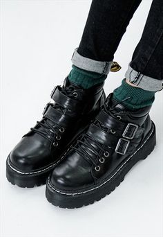 Cute Shoes Black, Boots With Straps, Funky Shoes, Black Platform Boots, Skateboarder, Black Leather Ankle Boots, Dream Shoes, Looks Style, Leather Lace