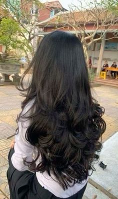 Long Layer Dark Brown Hair, Long Hair Haircut With Layers, Layered Long Dark Hair, Extra Long Layers Haircut, Long Layers From The Back, Black Long Haircut, Long Black Hair Blowout, Black Hair Layers Long, Low Maintance Haircut