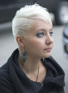 beautiful platinum blonde shaved side hair tattoos chatters kelowna westbank Modern Short Haircuts, Side Shave, Short Punk Hair, Modern Short Hairstyles, Shaved Side Hairstyles, Short Haircuts For Women, Punk Hair