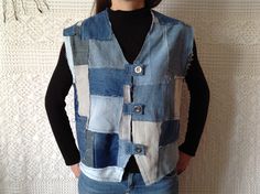 Vest Sleeveless Jacket In Jeans Patchwork Recycled Upcycled Size 36/40 Clothing Patchwork Unique Asymmetrical Oversize Patchwork Denim Top Unisex Recycled Upcycled Oversize Asymmetrical Patchwork Jeans Jacket Doubled vest Size 36/40 Please compare your measurements to those below: Shoulder to Shoulder 45 cm _ Armpit to Armpit 56.5 cm Total length at the front 63 cm _ Length in the back 51 cm Armpit length to the bottom of the vest 28 cm _ Bottom width 53cm Cotton Excellent Patchwork condition Th Patchwork Jean Jacket, Jeans Patchwork, Patchwork Denim, Patchwork Jeans, Jeans Jacket, Sleeveless Jacket, Cropped Tube Top, Denim Patchwork, Denim Top