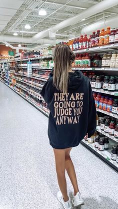 Crewneck Design Ideas, Oversized Hoodie Outfit, Hoodie Design Ideas, Aesthetic Hoodies, Hoodies Aesthetic, Hoodie Quotes, Hoodie Aesthetic, Trendy Hoodies, Aesthetic Hoodie