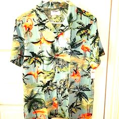 Nwt Old Navy Men's Small/Women's Medium Short Sleeve Shirt Refreshing Flamingo/Tropical Print 56% Cotton, 44% Rayon/Viscose Machine Wash Cold, Tumble Dry Low Shoulder To Hem 27", Pit To Pit 20.5" Cheap Green Cotton Hawaiian Shirt, Flamingo Tropical, Old Navy Men, Navy Pink, Old Navy Tops, Tropical Print, Navy Tops, Printed Shorts, Short Sleeve Shirt