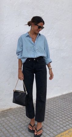 Maria Valdes, Mode Tips, Skandinavian Fashion, Blouse Style, Business Wear, Mode Casual, Looks Street Style, Minimalist Wardrobe, Olivia Palermo