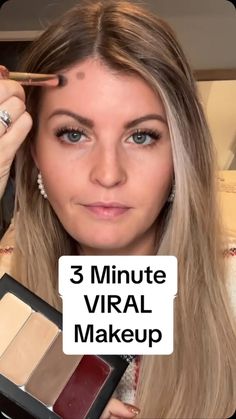 Instagram Chai Cupcake, Simple Eyeshadow, Hooded Eyes, Blue Eye, Blue Eye Makeup, Simple Makeup, Beauty Hacks