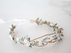 Dainty Flower Crown, Subtle Flower Crown, Whimsical Wedding Crown Headband, Neutral Flower Crown, Cottagecore Flowercrown, Flower Girl Halo, Floral Tiara, Hair Wreath, Bride Headpiece