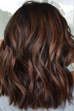 Brown Hair Subtle Highlights, Ash Brown Hair With Highlights, Chocolate Brown Hair Color Ideas, Brown Hair Color Ideas, Hair Color Chocolate, Chocolate Hair, Brown Hair Color, Chocolate Brown Hair