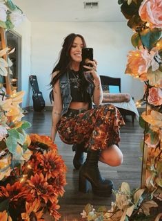 Edgy Alt Outfits, Hipster Going Out Outfit, Grunge Hippy Aesthetic, Zella Day Outfits, Edgy Floral Outfits, Boho Emo Outfits, Folk Rock Concert Outfit, Cowgirl Grunge Outfits, Fright Fest Outfit