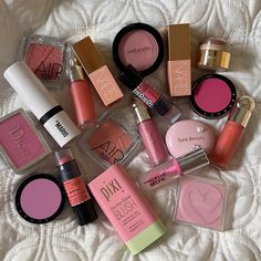 Makeup Collage, Cheek Makeup, Peach Blush, How To Apply Lipstick, Pink Girly Things, Sephora Makeup, Makati