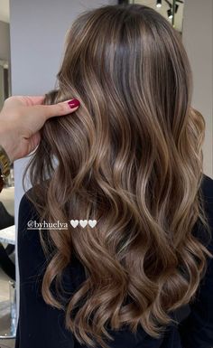 Light Brown Hair Styles, Brown Hair Styles, Old Money Brunette, Light Brunette, Korean Hair Color, Honey Brown Hair