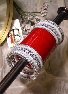 Red & Silver Churra bangles for Brides in the USA Chooda Designs Brides Red, Luxury Silver Chandbalis For Reception, Chooda Designs Punjabi, Latest Chura Designs Bridal, Chura Bridal Punjabi Bride, Brides Bangles, Churi Design, Red Chooda, Chooda Designs