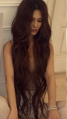 Models Outfits, Mode Kylie Jenner, Long Shiny Hair, Kadeřnické Trendy, Hair Inspiration Long, Really Long Hair, Vlasové Trendy, Hair Stylies, Long Hair Girl