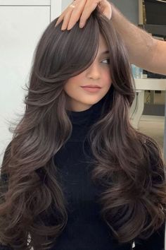 Super Long Hair With Layers, Haircuts For Long Hair With Layers, Glow Up, Long Layered Haircuts, Long Layered Hair, Pretty Hair