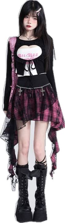 Fitted Emo Mini Skirt For Summer, Emo Skirt For Alternative Fashion, Emo Style Mini Skirt For Summer, Summer Emo Style Mini Skirt, Harajuku Style Pink Mini Skirt, Pink Harajuku Mini Skirt, Emo Mini Skirt For Summer Alternative Fashion, Harajuku Style Pink Skirt, Emo Style Summer Skirt