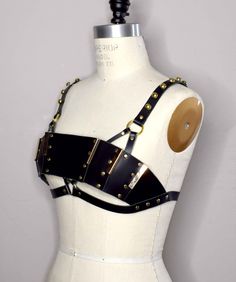 Cloth Reference, Style Harness, Leather Bra, Leather Clothing, Leather Ideas, Leather Lingerie, Leather Harness, Jersey City, Leather Work