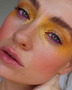 Honey Palette, Editorial Make-up, Bronzer Stick, Fantasy Make-up, Festival Make Up, Bottom Lashes, Turmeric Face, Drag Make-up, Yellow Makeup