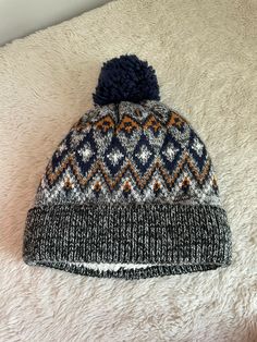 Old Navy Boys Winter Knit Pompom Hat Fair isle Ski Snow Soft Fuzzy Fleece Lined. Navy blue gray. New without tags. Knit Hat Boy, Chunky Fair Isle Knit Hat, Navy Boys, Pom Pom Hat, Winter Knits, Fair Isle, Blue Gray, Blue Grey, Skiing