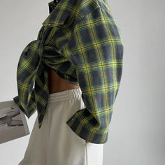 Check Shirts For Women, Oversized Plaid Shirts, Blouse Korean Style, Shirts Style, Crop Pullover, Plaid Shirts, Shirts Women Fashion, Loose Fabric, Vintage Long Sleeve