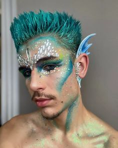 King Triton Makeup, Fish Makeup Halloween, Sea Goddess Makeup, Water Droplet Makeup, Poseidon Makeup, Water Makeup Element, 4 Elements Costume, Fish Inspired Makeup, Merman Makeup