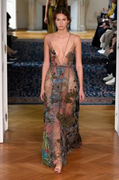 Bohol, Jenny Packham, Marchesa, Fashion 2017, Spring 2017, Beautiful Gowns, Couture Dresses, Fancy Dresses, Couture Fashion