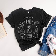 Bookish Shirt Ideas, Book Shirt Ideas, Book T Shirts, Bookish Shirts, Unique Prom Dresses Long, Bookish Tshirt, Book Merchandise, Mom Clothes, T Shirt Time