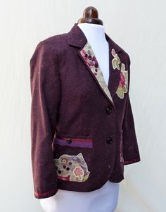 Fall Long Sleeve Outerwear With Floral Applique, Fall Outerwear With Floral Applique And Long Sleeves, Fall Floral Applique Long Sleeve Outerwear, Fitted Fall Outerwear With Floral Applique, Fitted Floral Applique Outerwear For Fall, Burgundy Jacket, Womens Jackets, Vintage Buttons, Wool Jacket