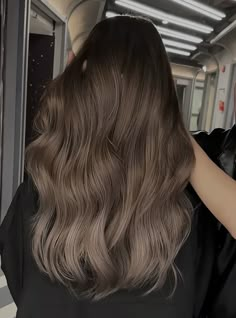 Ash Brown Lowlights, Grayish Brown Hair, Ashy Brown Hair, Darker Blonde, Cabello Aesthetic, New Hair Color Ideas, Haircuts And Color, Ash Brown Hair Color, Black Hair Balayage