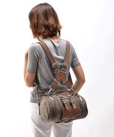 Fantasy Leather Bag, Character Bag Design, Fantasy Backpack Concept Art, Fantasy Bag Concept Art, Bag Concept Art, Backpack Concept Art, Holding Bag Reference, Steampunk Clothes, Utility Backpack