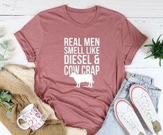 Farm T Shirt Designs, Farmer Shirts Men, Women's T-shirts, Farm Tshirt Ideas, Funny Farm Shirts, Farmers Outfit Women, Country T Shirts, Cow Shirts, Farm Shirts