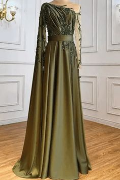 Green Long Sleeve Dress For Banquet, Green Satin Long Sleeve Evening Dress, Party Gowns Elegant, Evening Dress With Cape, Real Outfits, Gown With Cape, Muslim Evening Dresses, Gowns Elegant, Dress With Cape