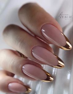 Copper Nails Designs, Almond Nail Ideas, Gold Gel Nails, Relatable Comics, Funny And Relatable, Golden Nails, Manicure Nail Designs, Work Nails, Crazy Nails