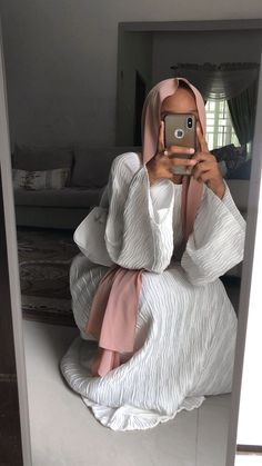 Modest Eid Outfits, Eid Outfit Hijab, Hijab Eid Outfits Ideas, Aesthetic Eid Outfits, Eid Abaya Outfit, Hijabi Eid Outfits, Eid Outfits Hijab, Eid Outfits Modern, Eid Aesthetic