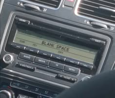 a car radio with the word blank space on it