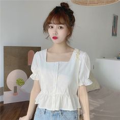 SPECIFICATIONSStyle: korean styleStyle: CasualSleeve Style: RegularSleeve Length(cm): ShortSize: one sizeSeason: SummerSeason: spring summerPattern Type: SolidOrigin: CN(Origin)Model number: blouses shirtsModel Number: qw014Material: CottonMaterial: polyesterFeature 3: casualFeature 2: all-matchFeature 1: chicFabric Type: WovenDepartment name: adultDecoration: RUFFLESCondition: dailyColor: white pink yellowCollar: Square CollarClothing Length: ShortBrand Name: BONNTEEAge: Ages 18-35 Years Old Rectangle Body Shape Outfits, Blouses Short Sleeve, Blouse Korea, Blouse Korean Style, Korean Blouse, Outfit Korean Style, Korean Tops, Girls Korean, Fashion Top Outfits